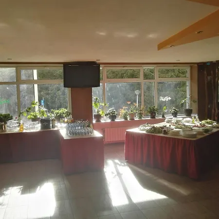 Lodge Zvezditsa Hut